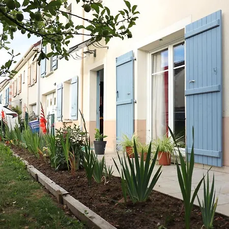 Ma Grace Проживание в семье